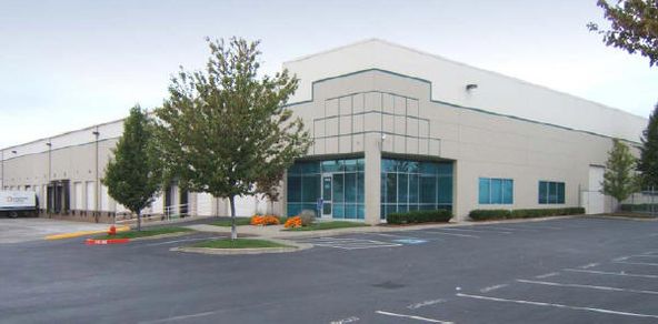 PDX Corporate Center North: 13811-13935 NE Airport Way, Portland, OR, 97230